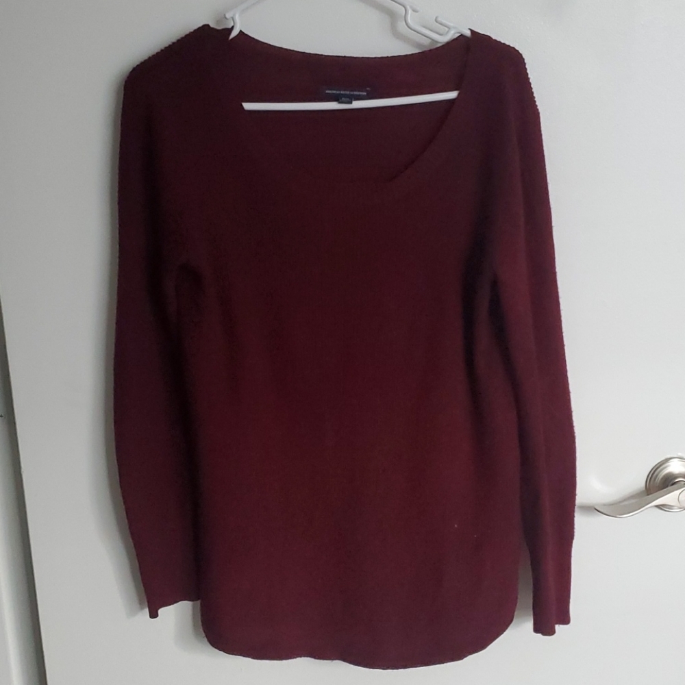 American Eagle Maroon Jegging Sweater